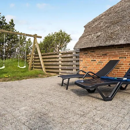 Three-bedroom In Ringkøbing