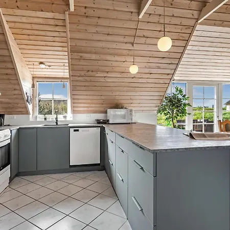 Hébergement de vacances Three-bedroom In