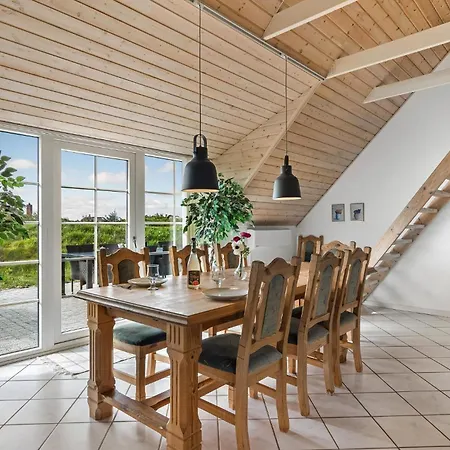 Lovely Home In Ringkobing With Wifi Hébergement de vacances Ringkøbing